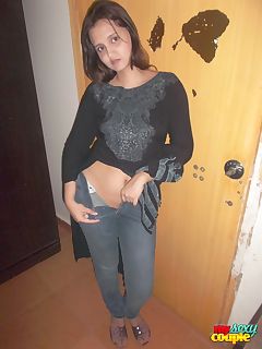 indian amateur babes photo